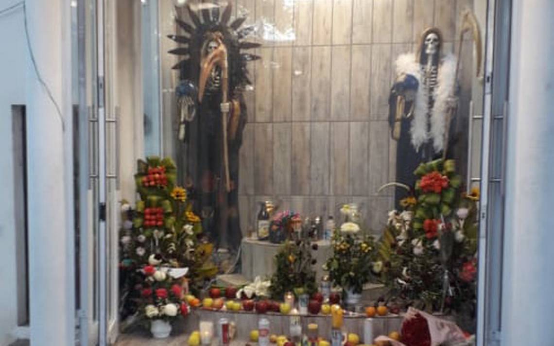 Devoción a la Santa Muerte en la colonia Bellavista - Noticias Vespertinas  | Noticias Locales, Policiacas, sobre México, Guanajuato y el Mundo